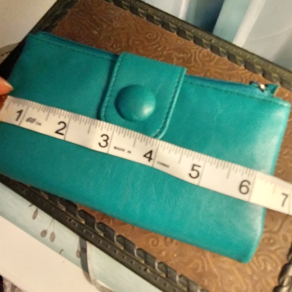 Turquoise Bifold Wallet - Picture 4 of 11